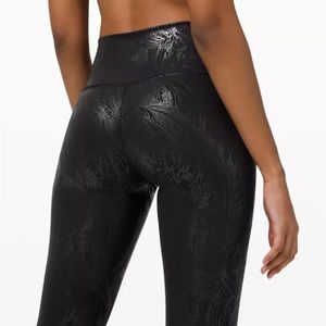 Wunder Under HR Tight Shine